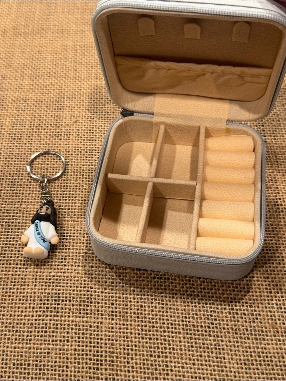 Light Blue Travel Inspirational Zip Around Jewelry Box with Baby Jesus Keychain